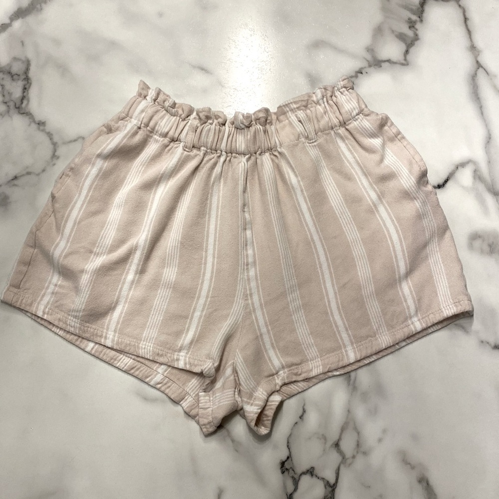 Aeropostale women’s paper bag shorts size small